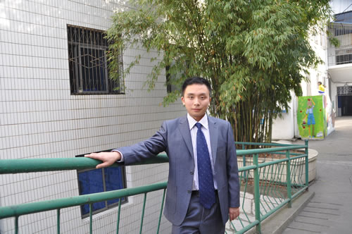 <b>“是新华为我铺出了一条走向成功的大道”</b>