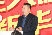 <b>新零售，赢未来！名企大咖带你领略VR+家居的神奇世界</b>