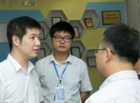 <b>新华互联网科技VR师资培训日志：名企参观体验</b>