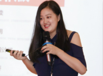 <b>老师来了—VIP讲师为新华学子带来设计的第一堂课</b>