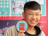 <b>我想高薪就业,零基础的初中生现在学还晚不晚?</b>