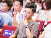 <b>从月薪1500到年薪50W,我只是敢于尝试！</b>