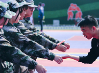 <b>【媒体关注】新华培养学生良好行为习惯 既成才更成人</b>