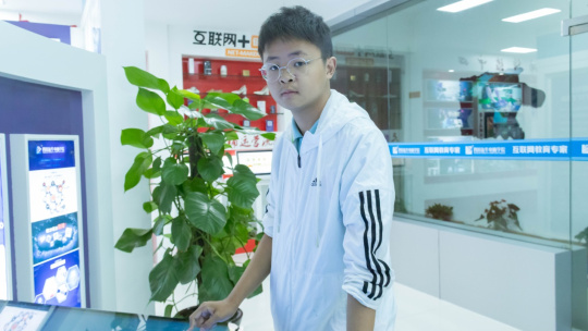 <b>2019四川新华优生优干专访之吴珂羽</b>