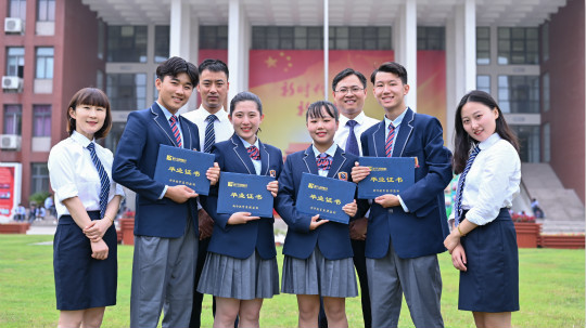 <b>职业教育托举新希望，如何选择一所好学校？</b>