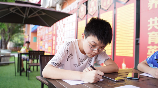 <b>新生学子|不负青春，不负自我</b>