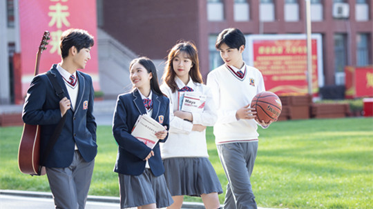 <b>开学半个多月还能转学吗？想转学到哪个学校好？</b>