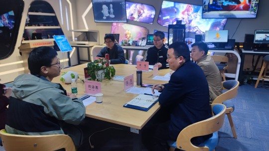 <b>我校与成都天锦印画网络科技有限公司校企项目合作洽谈圆满礼成</b>