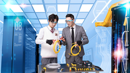 <b>【解读新华“三查三评”】教学管理要重视，以身作则好榜样</b>
