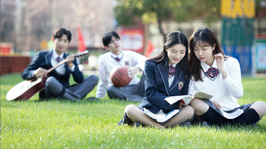 <b>新华电脑学费是多少？相比其他学校有什么优势</b>