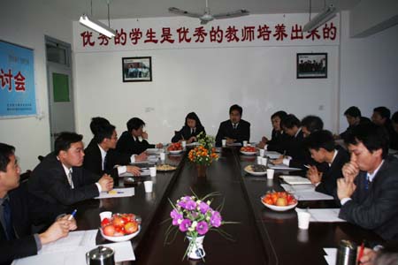 2006年第一季度班主任工作经验交流研讨会