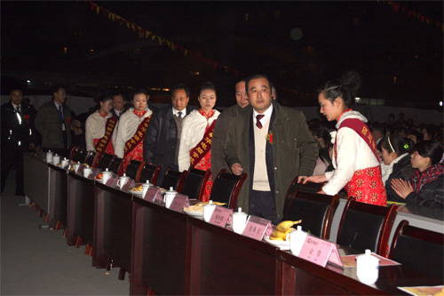 牛年的硕果，虎年的方向----记四川新华电脑学校优秀学生、干部、