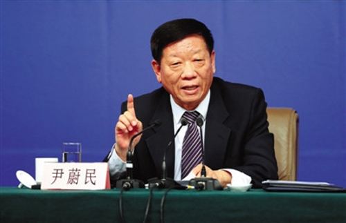 人社部部长尹蔚民:多项措施力保千万就业目标