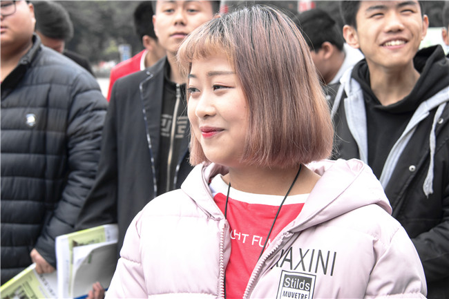 从航空服务到设计师,她更爱这里