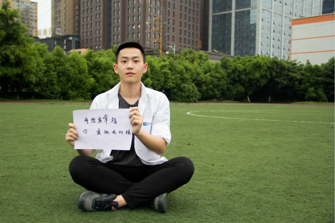 在母亲节来临之际,他们有些话想对母亲说