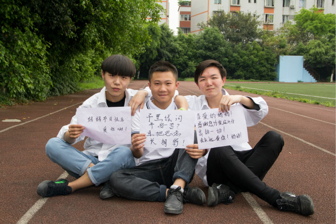 在母亲节来临之际,他们有些话想对母亲说