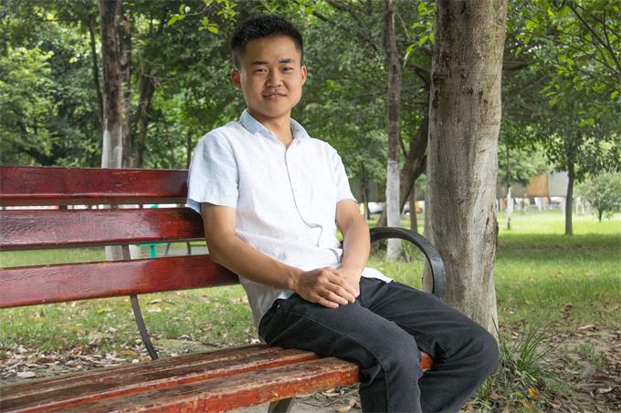 放弃对口的工作,只为来新华学习软件