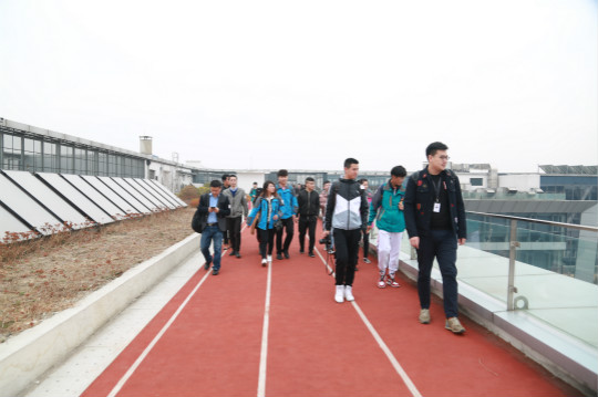 科技零距离!新华学子百度互联网体验之旅