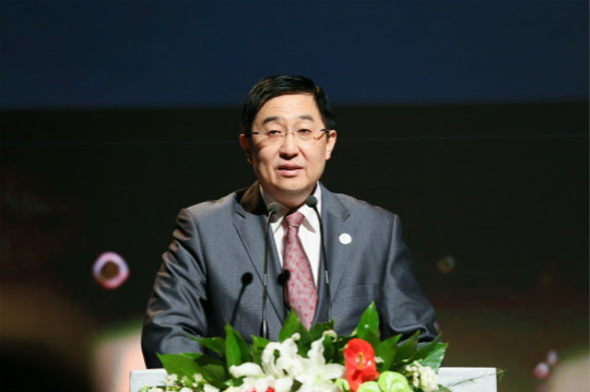 荣耀盛典,新华教育集团常务副总裁许绍兵再获殊荣!