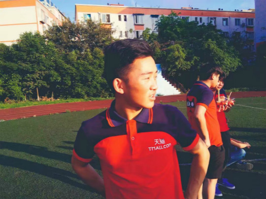 他用前半生读懂了我,我用后半生赠你们岁月静好