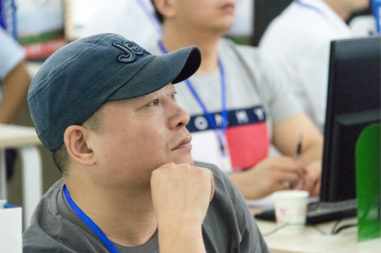 新华互联网科技2018暑期VR师资培训之:让VR在课堂上诞生