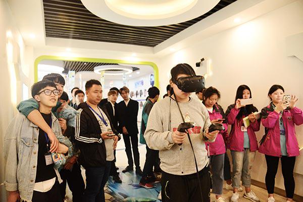 首批95后毕业生薪资到手五千多 IT收入高 是什么拉大了收入差距？