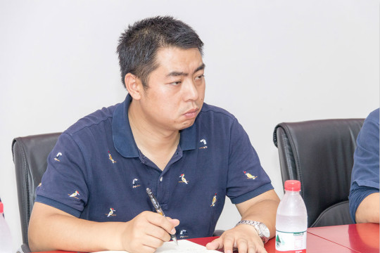 热烈欢迎国开区四川省网商总部经济产业园领导莅临四川新华