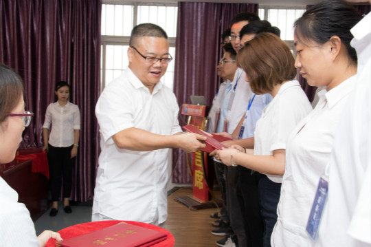 2018新华互联网科技VR师资培训结业典礼在四川新华圆满举办