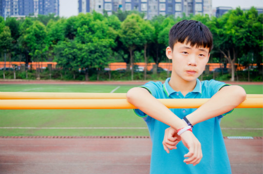 花无重开日,人无再少年