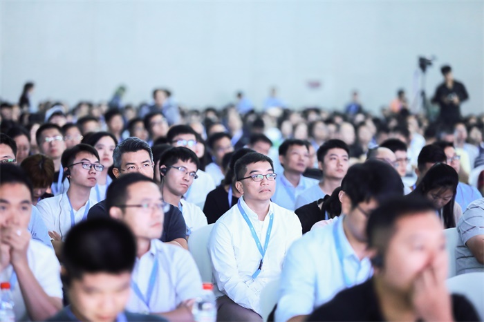 新华出席2018年ACAA教育峰会,并荣获“精诚合作奖”