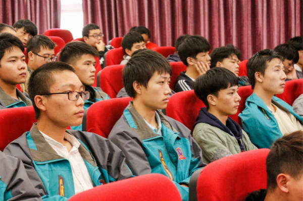 职场新人:成就职业生涯的十个习惯(一)