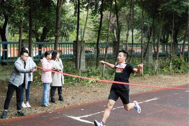 2018四川新华电脑学院冬季运动会精彩瞬间回顾