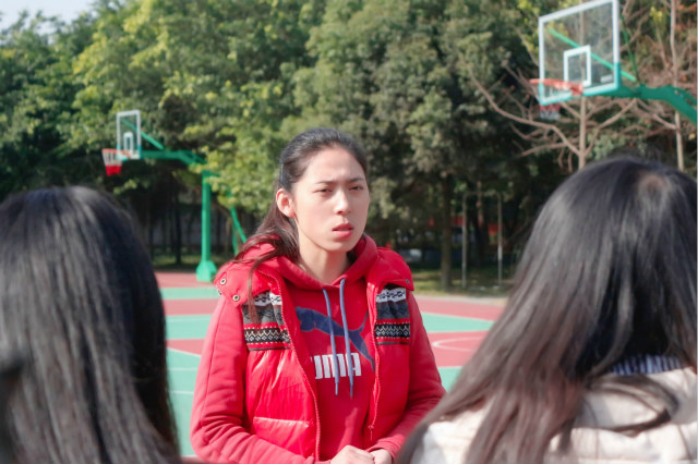 四川新华班主任特辑:新华人的一天——王倩老师