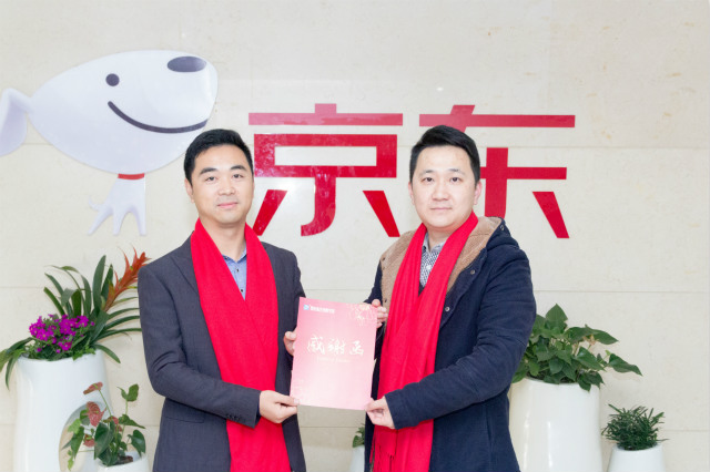 四川新华走进企业 毕业生暖心慰问回访