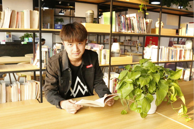 【奖助勤勉】之我的自述:放弃铁路工程选择四川新华择己所爱