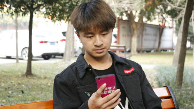【奖助勤勉】之我的自述:放弃铁路工程选择四川新华择己所爱