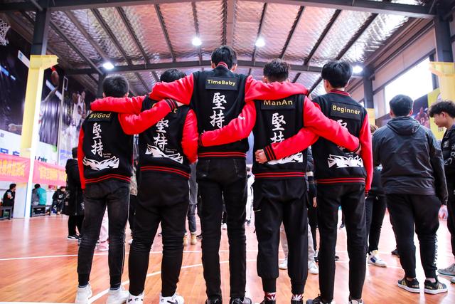 理实结合,新华学子展现专业电竞风采!