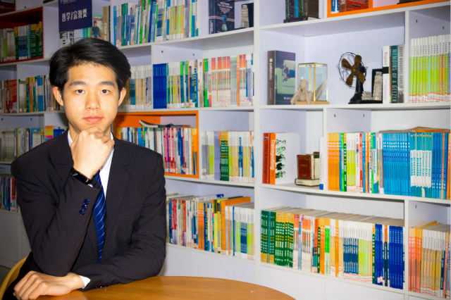 “新华·澜庭集杯”互联网职业技能大赛获奖学生接受采访