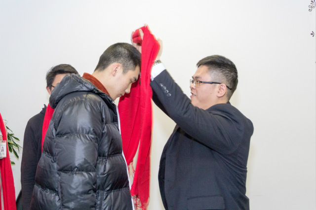 当你还在犹豫选择时,他们在新华已经实现了逆袭
