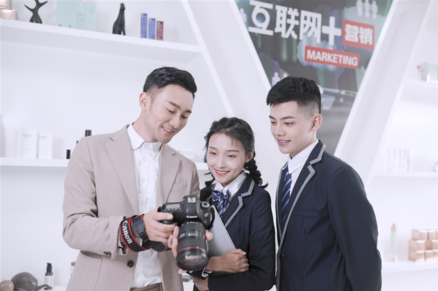 职业教育迎来发展新机遇,新华如何让万千学子毕业即就业