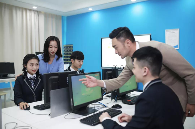 新华·阿里云“校企联盟·人才共建”发布会即将启动