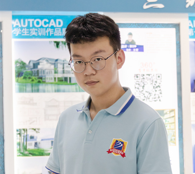 张铭峰:大家都很优秀，我没理由落后