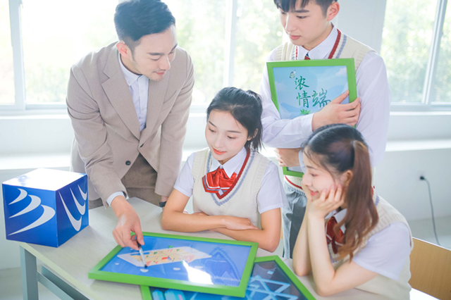 【媒体关注】新华电脑学校的管理怎么样?