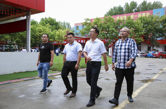 创业故事:我想把家乡的少数民族文化带出深山