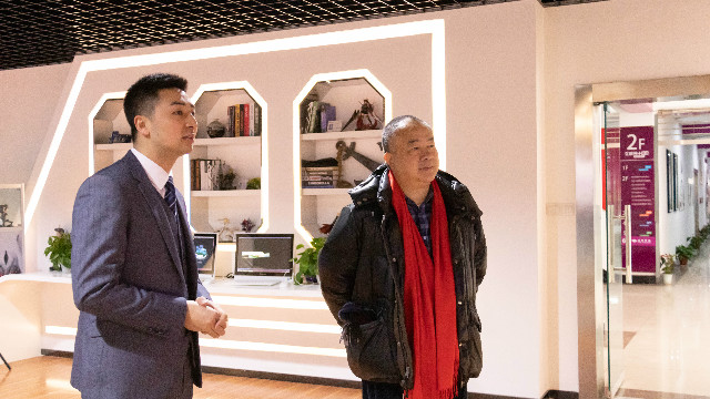 《开心鬼》导演高志森莅临四川新华开展讲座