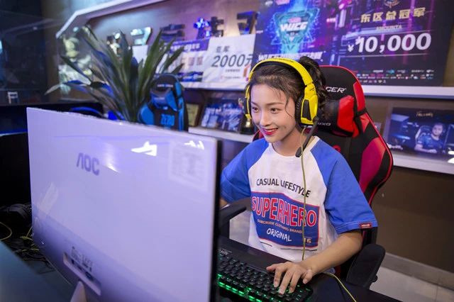初高中女生学什么技术好?
