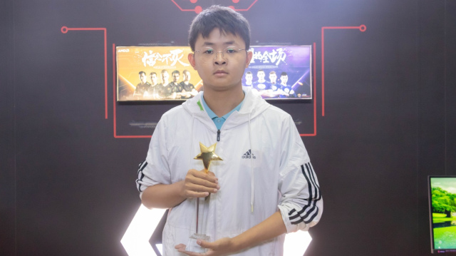 2019四川新华优生优干专访之吴珂羽