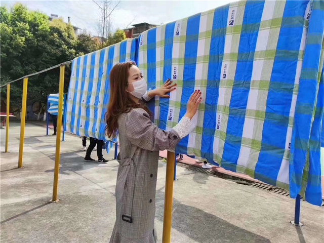 暖心!这群老师在学生返校前干了这件事