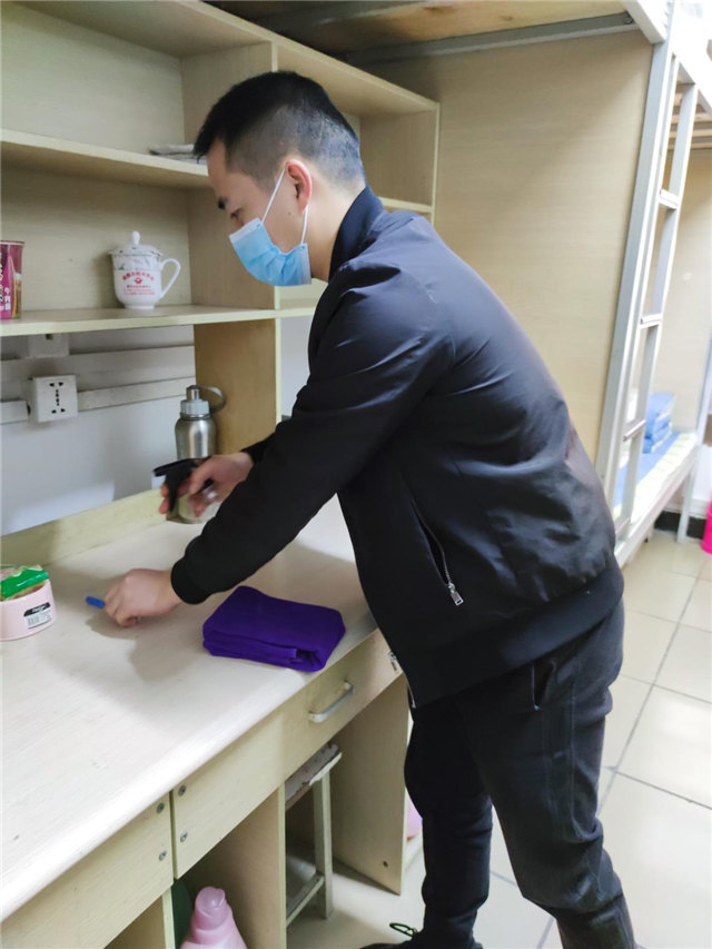 暖心!这群老师在学生返校前干了这件事