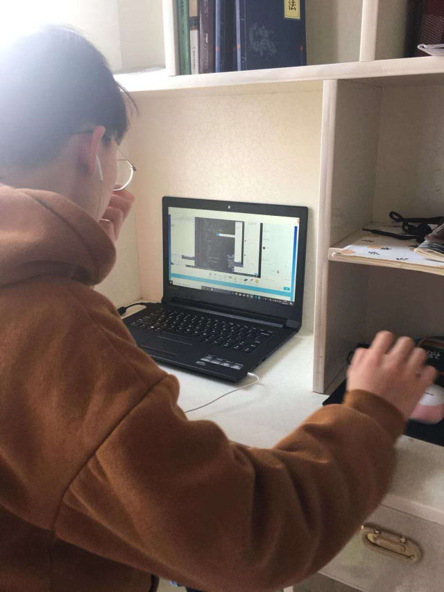 看新华学子如何度过“宅”家每一天